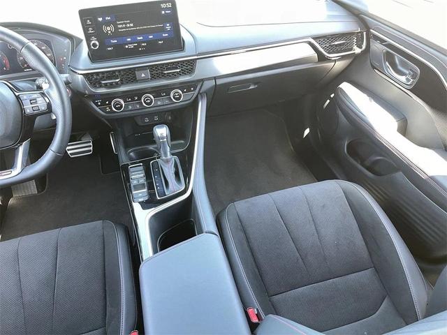 Photo of 2025 Platinum White Pearl Acura ADX
