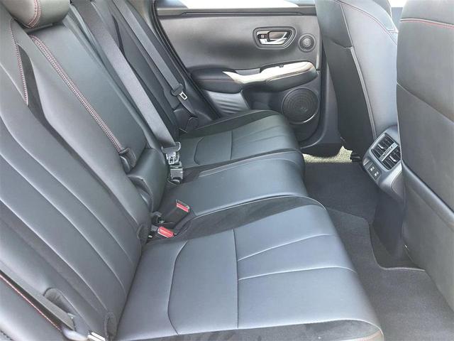 Photo of 2025 Platinum White Pearl Acura ADX