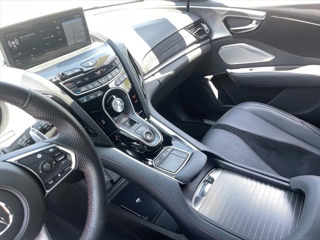 Photo of 2023 Lunar Silver Metallic Acura RDX