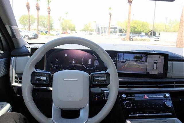 Photo of 2024 Shimmering Silver Hyundai SANTA FE