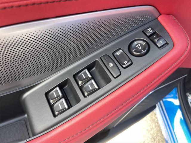 Photo of 2026 Double Apex Blue Pearl Acura MDX