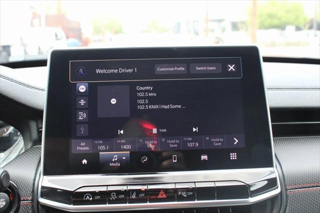 Photo of 2024 Baltic Gray Metallic Clearcoat Jeep Compass