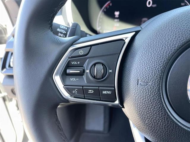 Photo of 2025 Platinum White Pearl Acura MDX