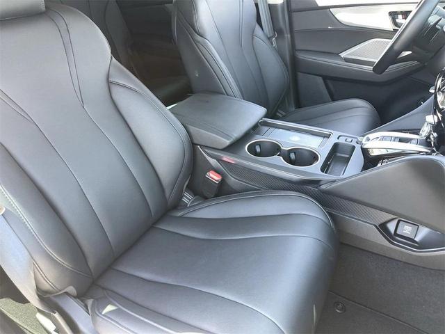 Photo of 2025 Platinum White Pearl Acura MDX
