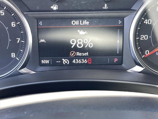 Photo of 2024 White Frost Tricoat GMC Terrain