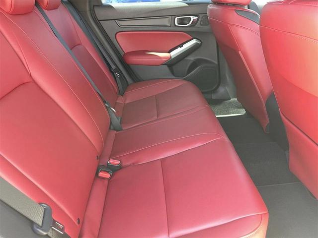 Photo of 2025 Platinum White Pearl Acura Integra
