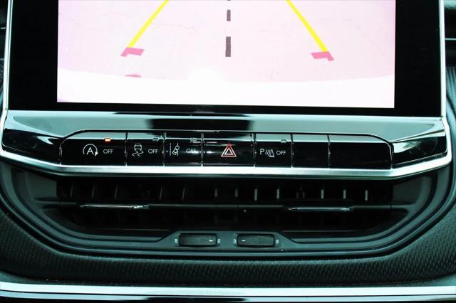 Photo of 2024 Bright White Clearcoat Jeep Compass