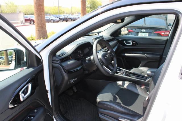 Photo of 2024 Bright White Clearcoat Jeep Compass