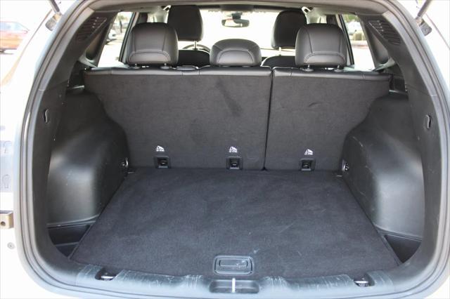 Photo of 2024 Bright White Clearcoat Jeep Compass
