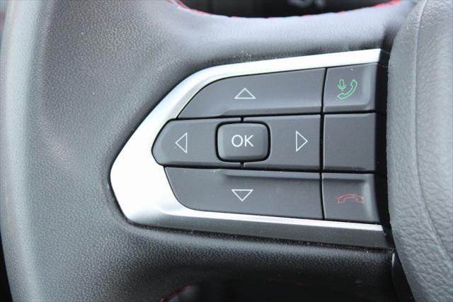 Photo of 2024 Bright White Clearcoat Jeep Compass