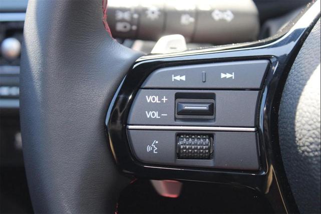 Photo of 2025 Platinum White Pearl Acura Integra