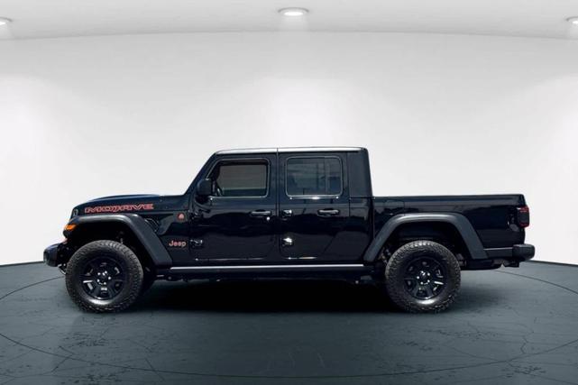 Photo of 2021 Black Clearcoat Jeep Gladiator