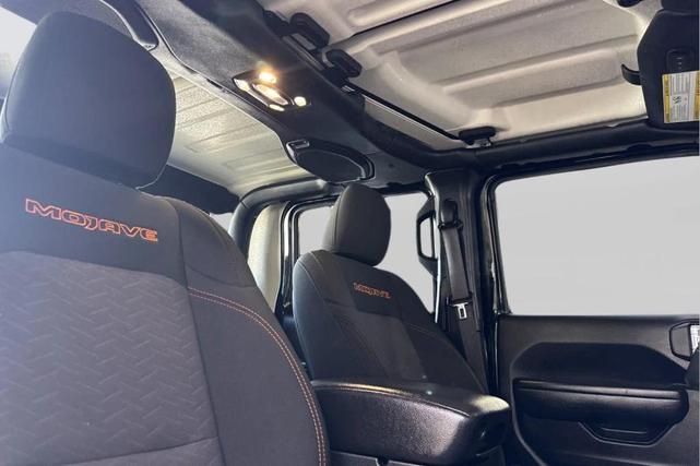 Photo of 2021 Black Clearcoat Jeep Gladiator