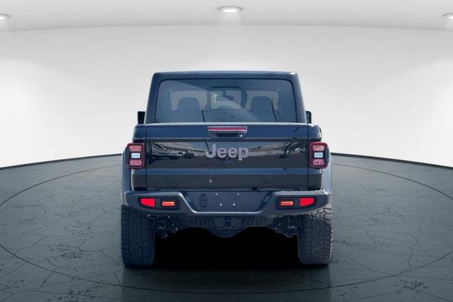 Photo of 2021 Black Clearcoat Jeep Gladiator