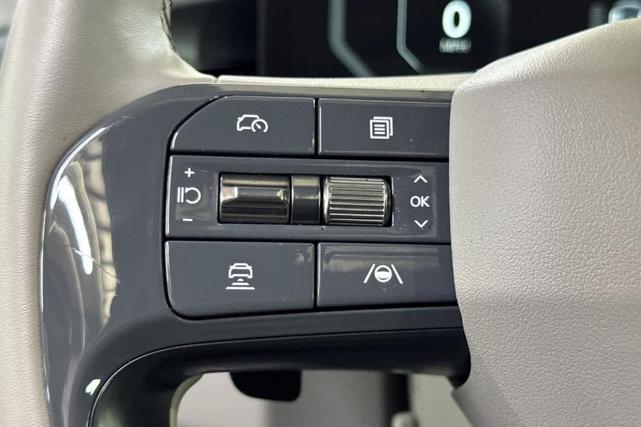 Photo of 2024 Ivory Silver Kia EV9