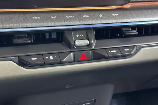 Photo of 2024 Ivory Silver Kia EV9