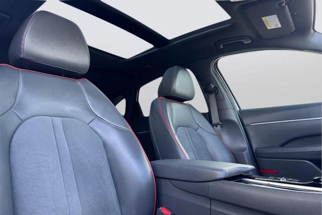 Photo of 2022 Quartz White Hyundai SONATA