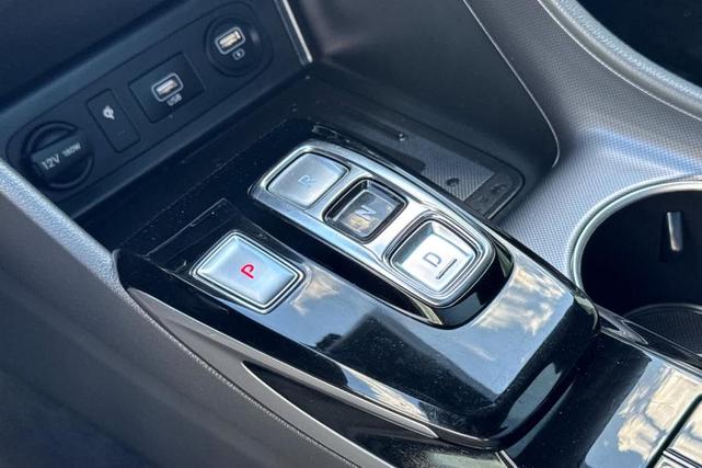 Photo of 2022 Quartz White Hyundai SONATA