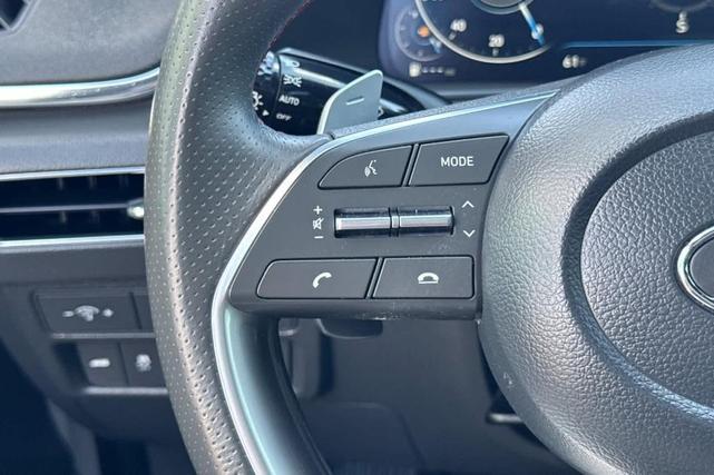 Photo of 2022 Quartz White Hyundai SONATA