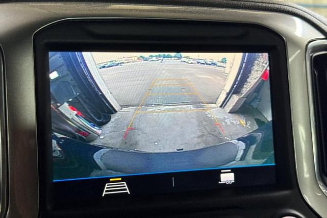 Photo of 2021 Blue Chevrolet Silverado 1500