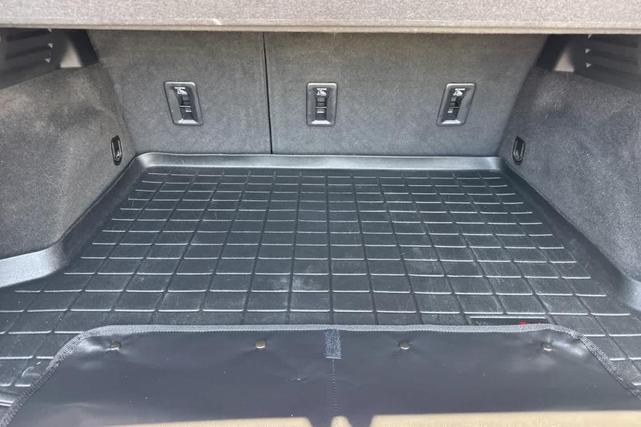 Photo of 2022 Silver Cadillac XT4