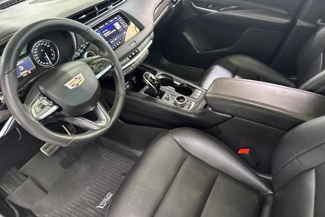 Photo of 2022 Silver Cadillac XT4