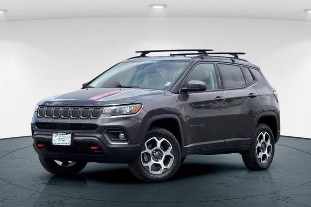 Photo of 2022 Granite Crystal Clearcoat Metallic Jeep Compass
