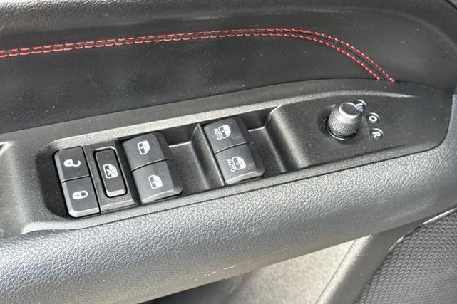 Photo of 2022 Granite Crystal Clearcoat Metallic Jeep Compass