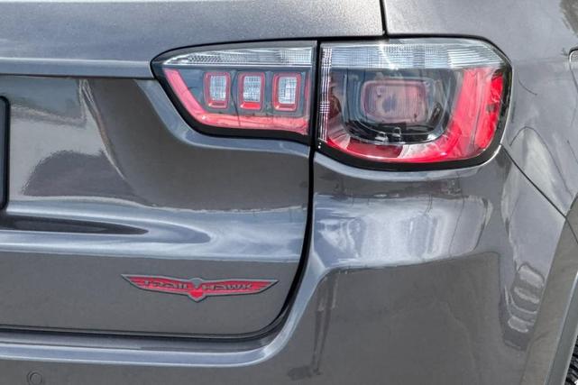 Photo of 2022 Granite Crystal Clearcoat Metallic Jeep Compass