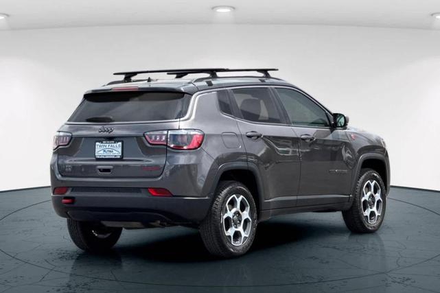 Photo of 2022 Granite Crystal Clearcoat Metallic Jeep Compass