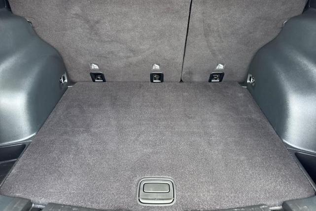 Photo of 2022 Granite Crystal Clearcoat Metallic Jeep Compass