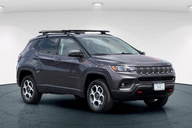 Photo of 2022 Granite Crystal Clearcoat Metallic Jeep Compass