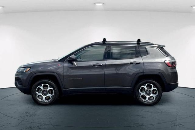 Photo of 2022 Granite Crystal Clearcoat Metallic Jeep Compass