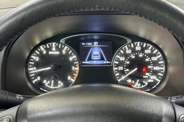 Photo of 2018 Brilliant Silver Nissan Pathfinder