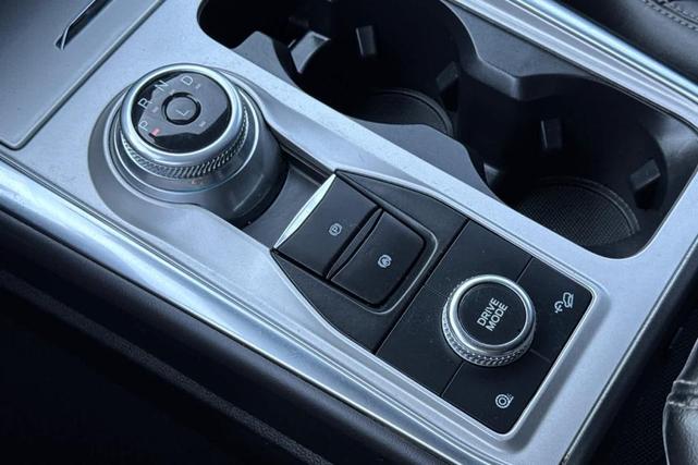 Photo of 2023 Agate Black Metallic Ford Explorer