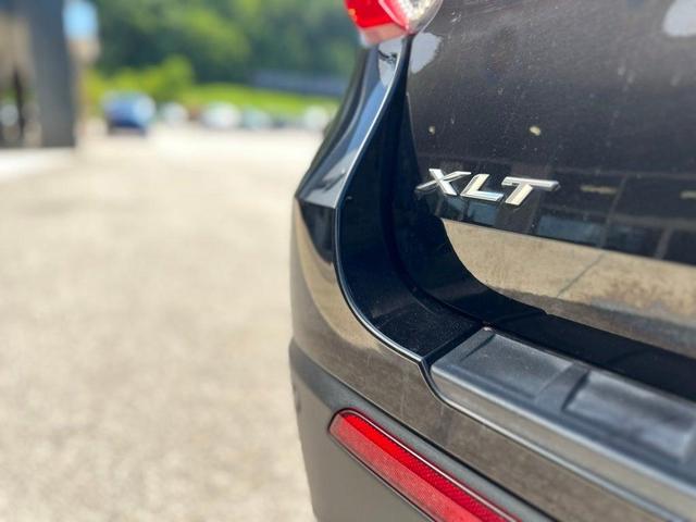 Photo of 2023 Black Metallic Ford Explorer