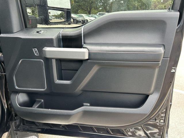 Photo of 2019 Agate Black Metallic Ford F-450