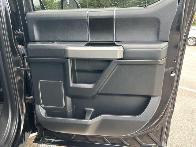 Photo of 2019 Agate Black Metallic Ford F-450