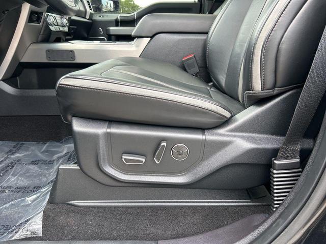 Photo of 2019 Agate Black Metallic Ford F-450