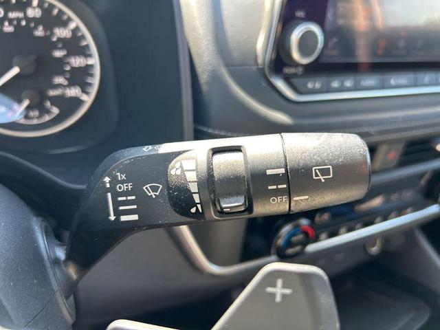 Photo of 2023 Brilliant Silver Metallic Nissan Rogue
