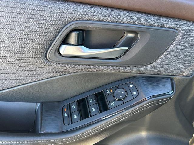 Photo of 2023 Gun Metallic Nissan Rogue