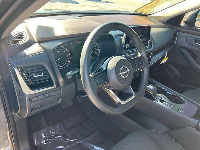 Photo of 2023 Gun Metallic Nissan Rogue