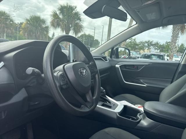 Photo of 2023 Silver Sky Metallic Toyota RAV4