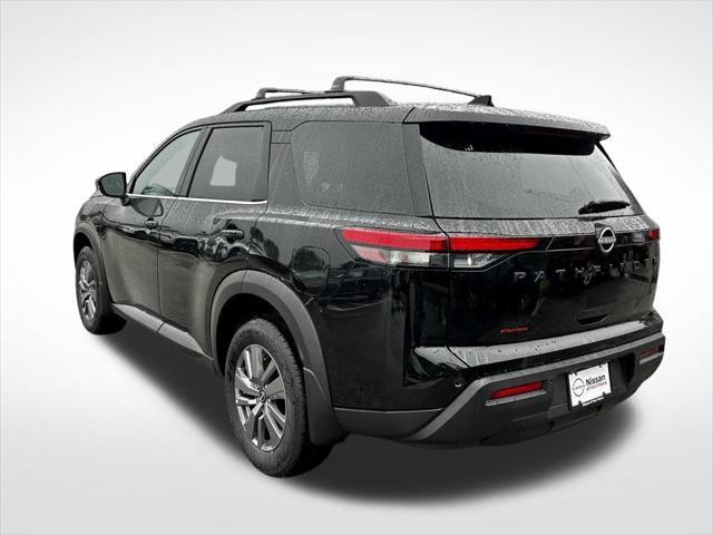 Photo of 2025 Super Black Nissan Pathfinder