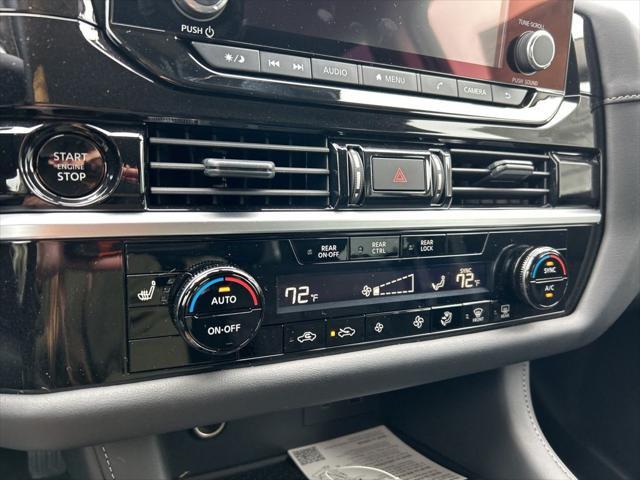 Photo of 2025 Super Black Nissan Pathfinder