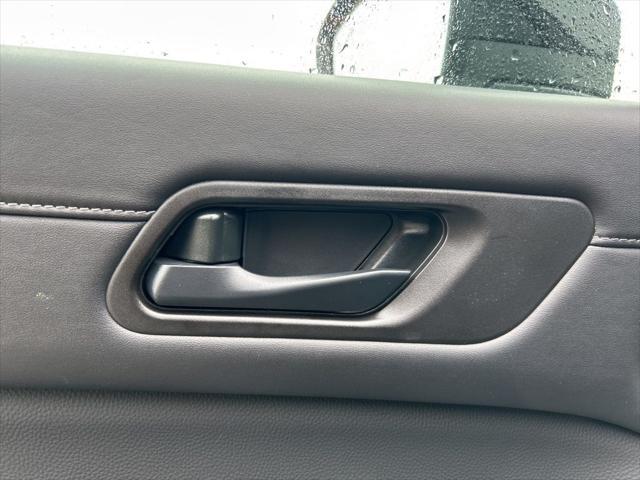 Photo of 2025 Super Black Nissan Pathfinder