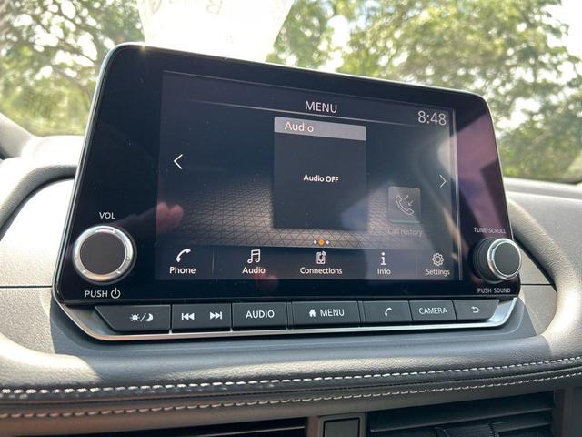 Photo of 2025 Super Black Nissan Rogue