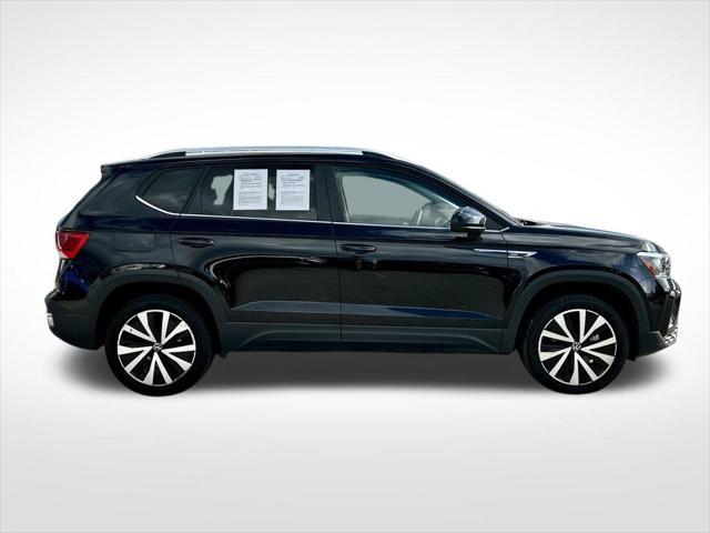 Photo of 2024 Deep Black Pearl Volkswagen Taos
