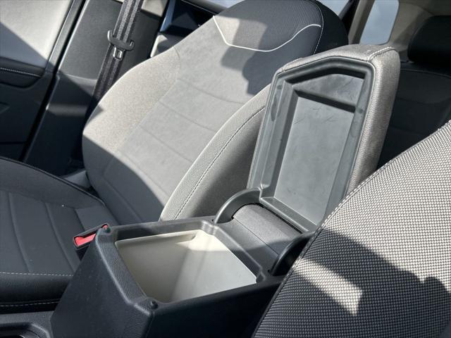 Photo of 2024 Deep Black Pearl Volkswagen Taos
