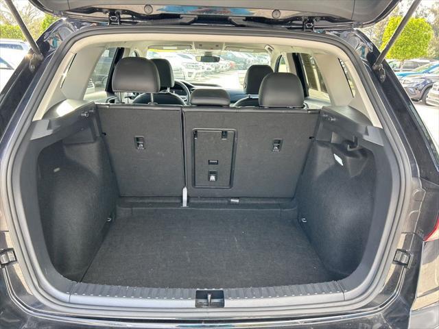 Photo of 2024 Deep Black Pearl Volkswagen Taos
